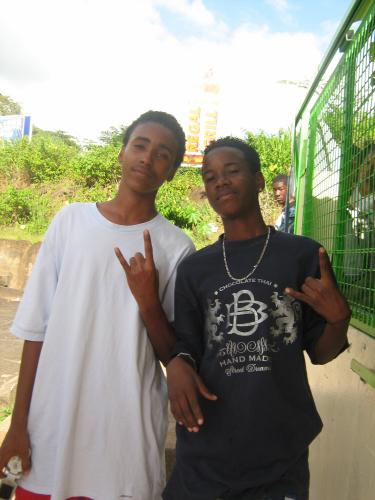 MAIKY Y BRAYOU
